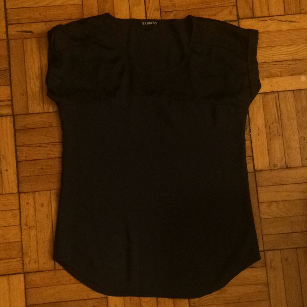 EXPRESS - navy blue satin-y tee